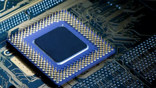 AI与FPGA融合革命:从边缘计算到存算一体的技术跃迁